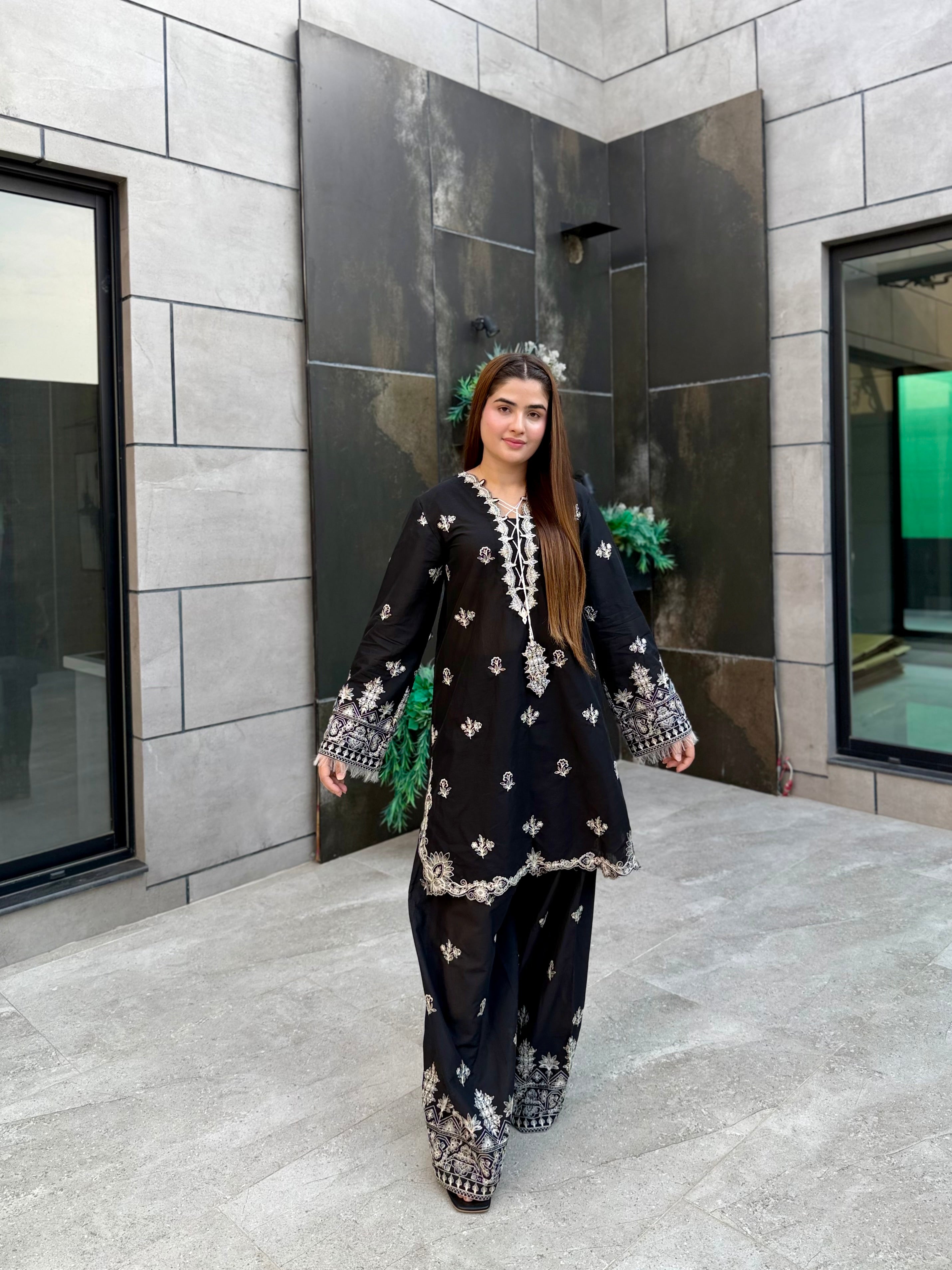2 pc black white embroidered